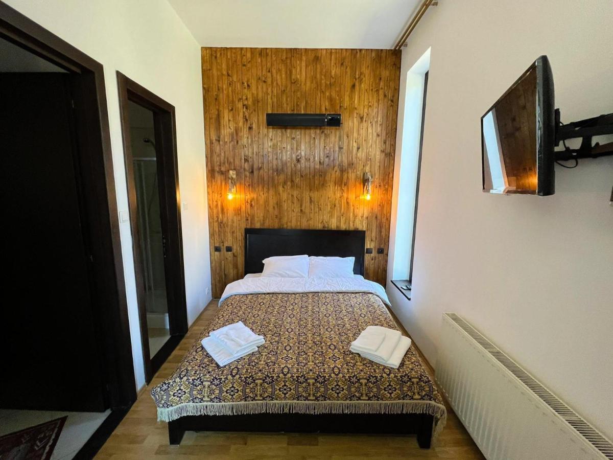Villa & Spa 4Temporadas - Plaiul Foii Zărneşti Exteriör bild
